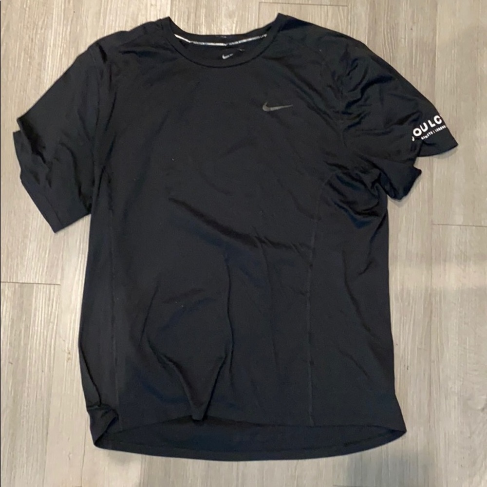 Nike men’s miler shirt